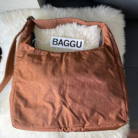 NWT BAGGU Nylon Shoulder Bag - Brown - Picture 2 of 9